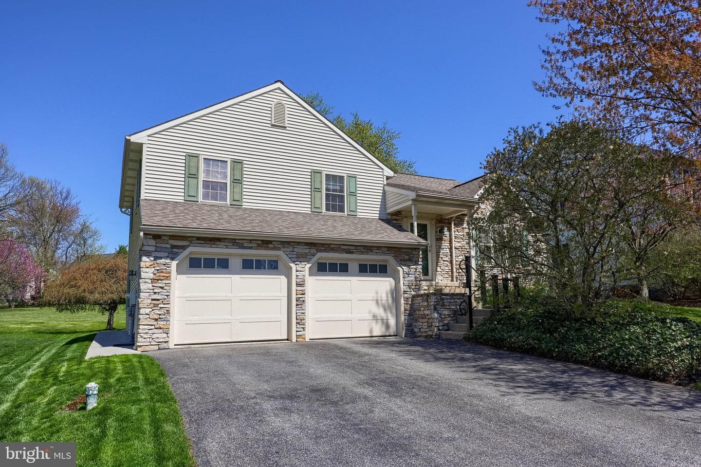 105 Plumeria Place photo 2