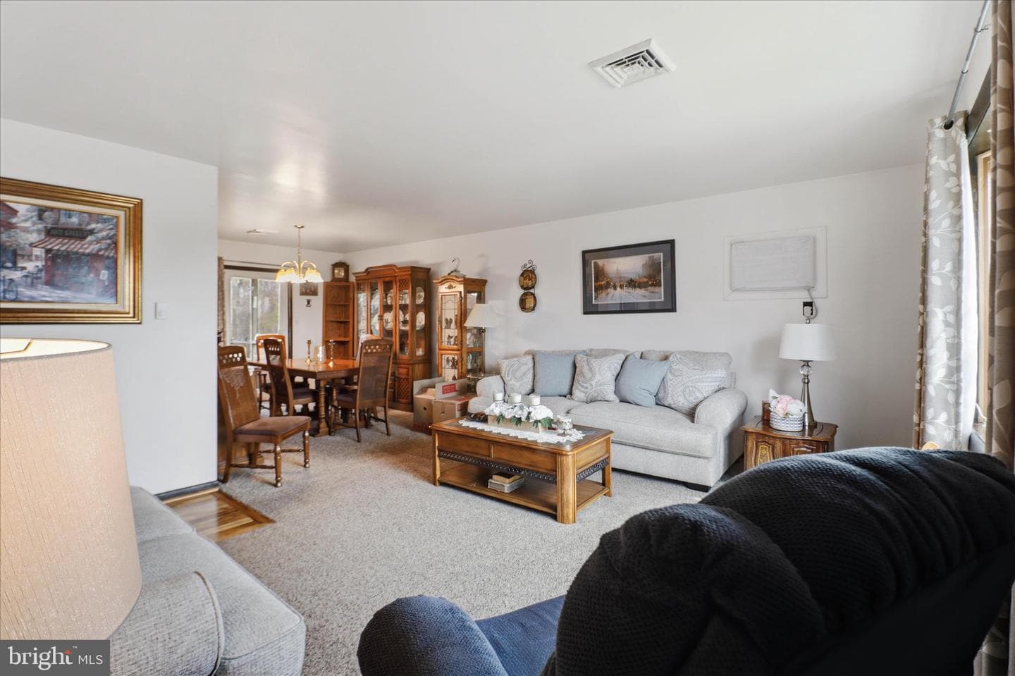 325 N Colebrook Road photo 12