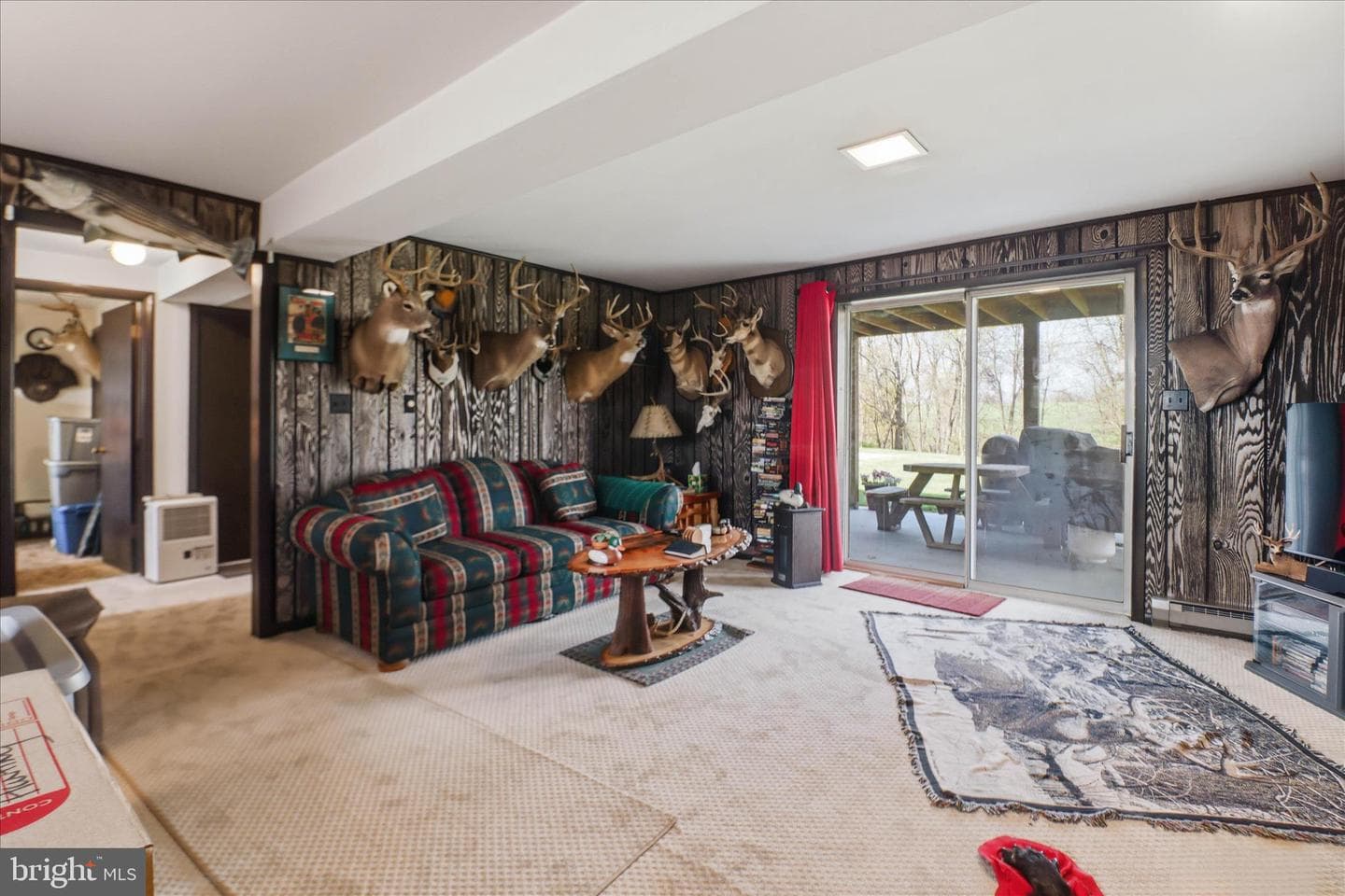 325 N Colebrook Road photo 38