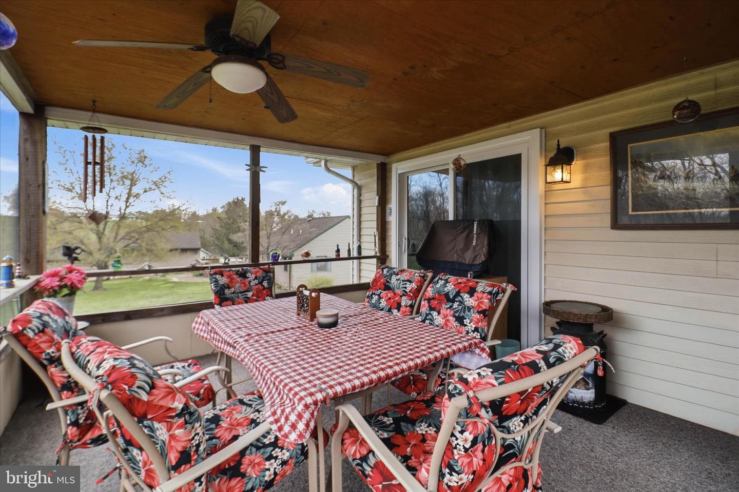 325 N Colebrook Road photo 48