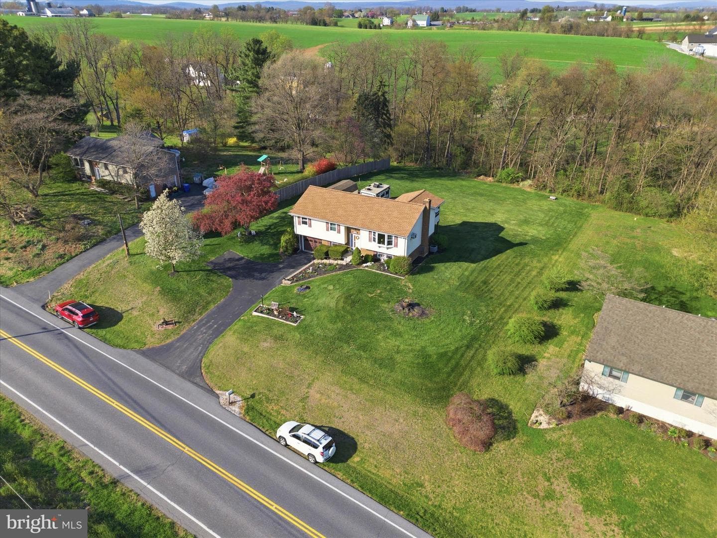 325 N Colebrook Road photo 5