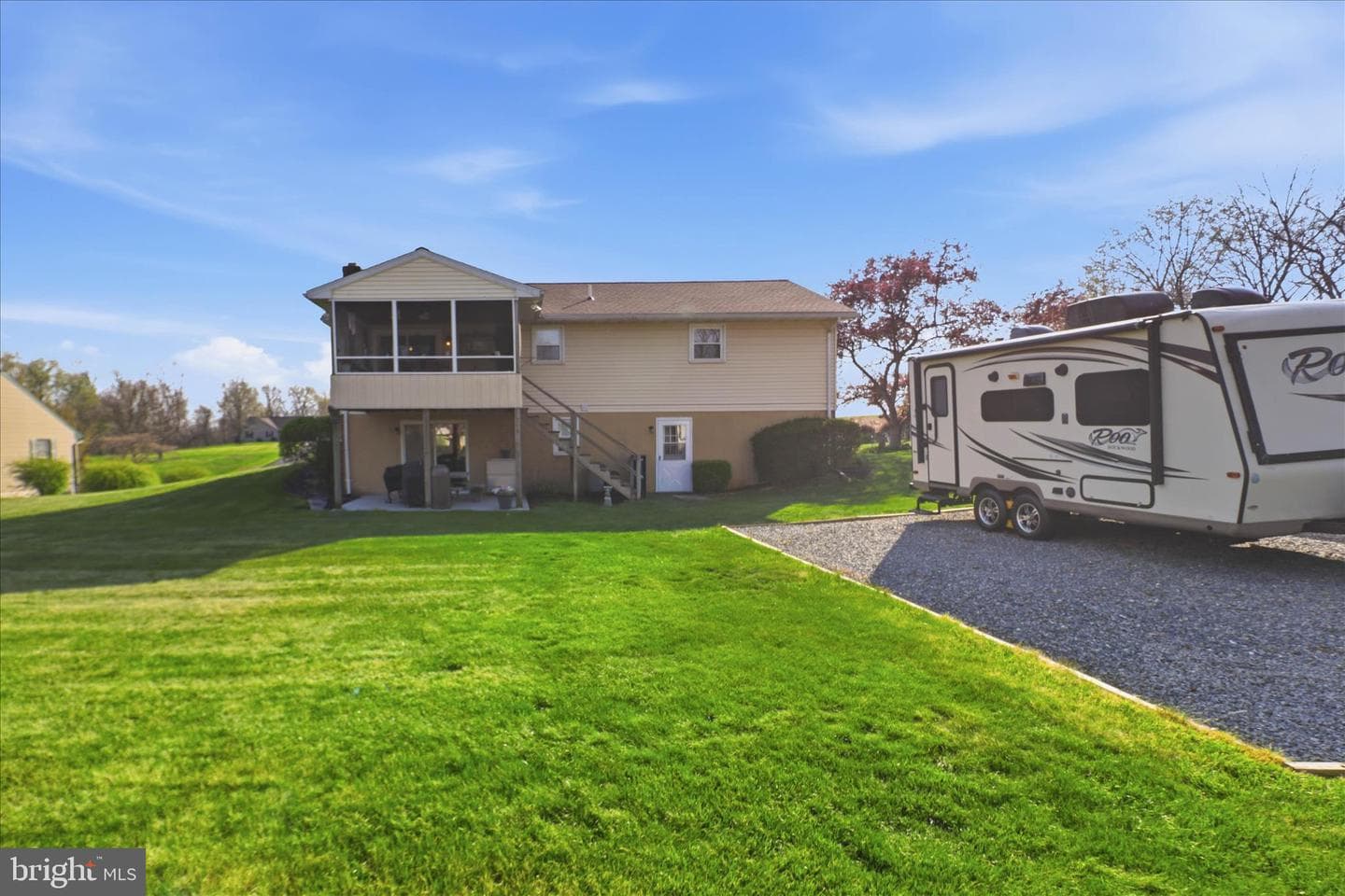 325 N Colebrook Road photo 52