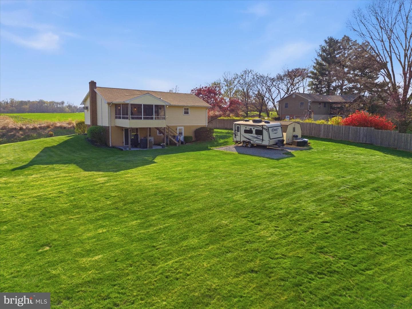 325 N Colebrook Road photo 56