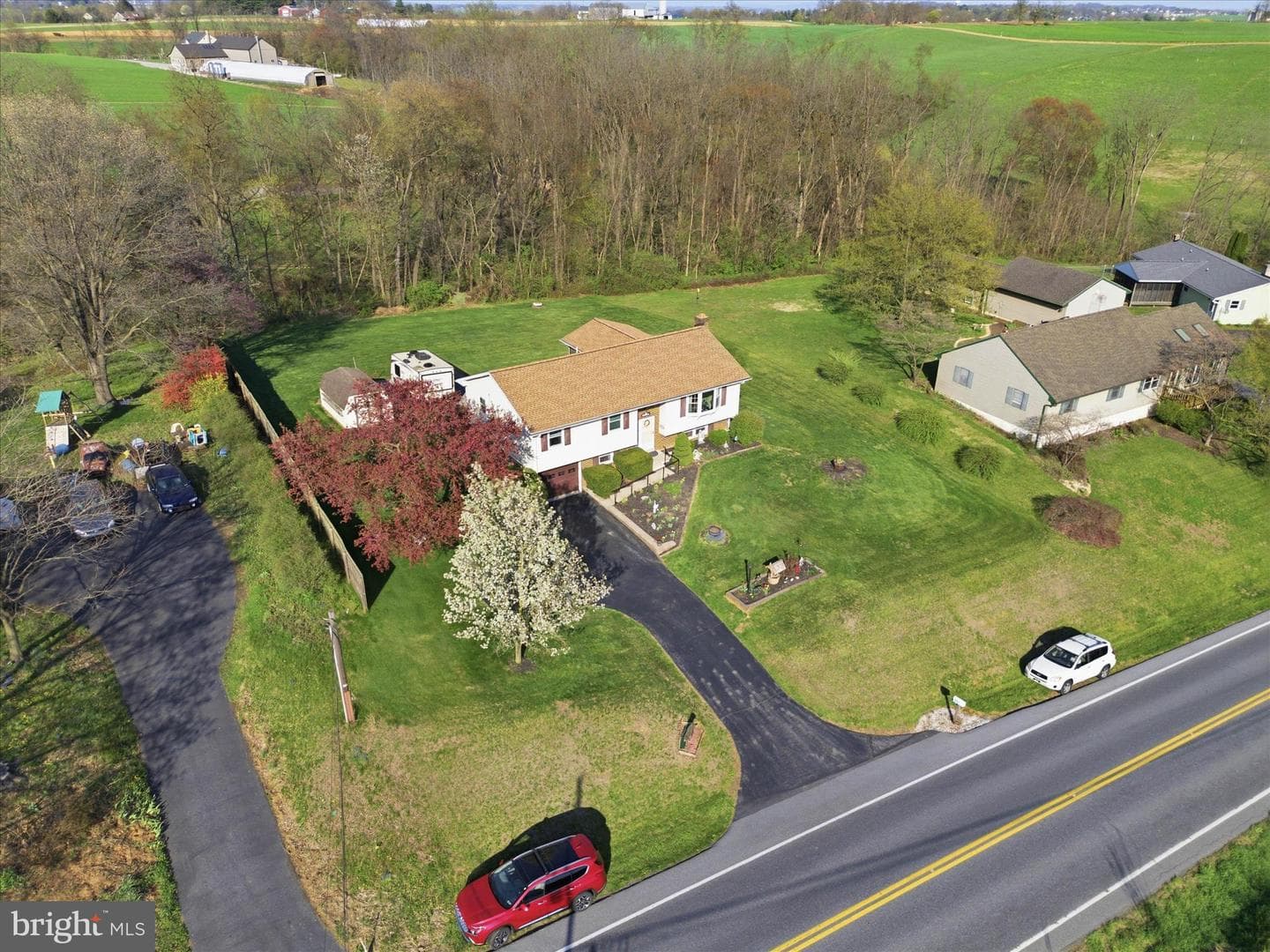 325 N Colebrook Road photo 6