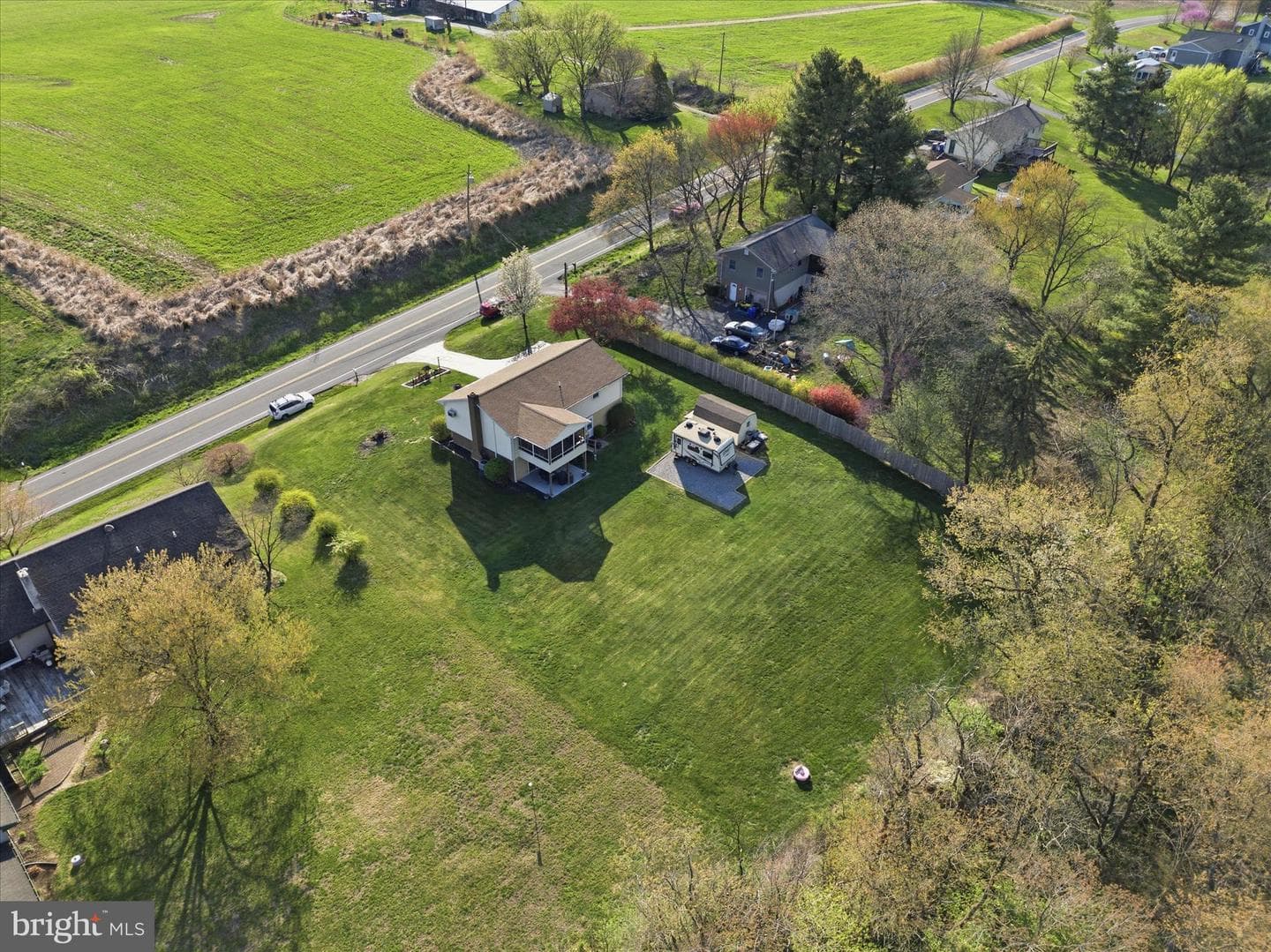 325 N Colebrook Road photo 60