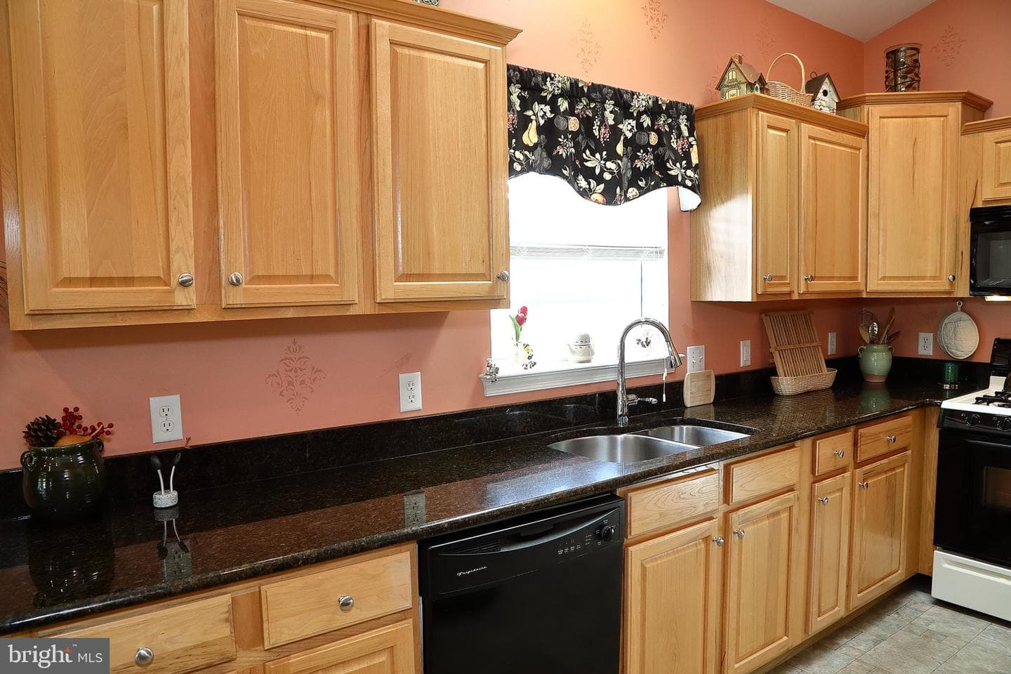534 Blossom Trail photo 15