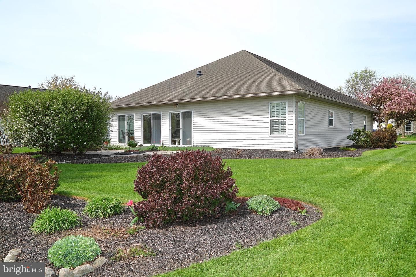 534 Blossom Trail photo 32