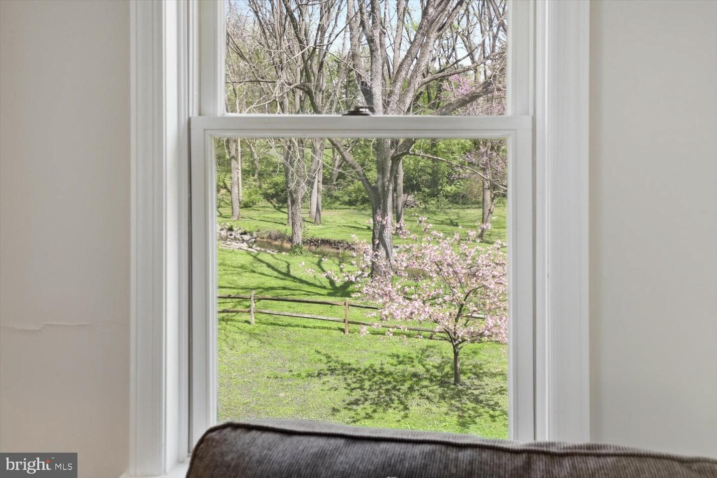 413 Glenbrook Court photo 19