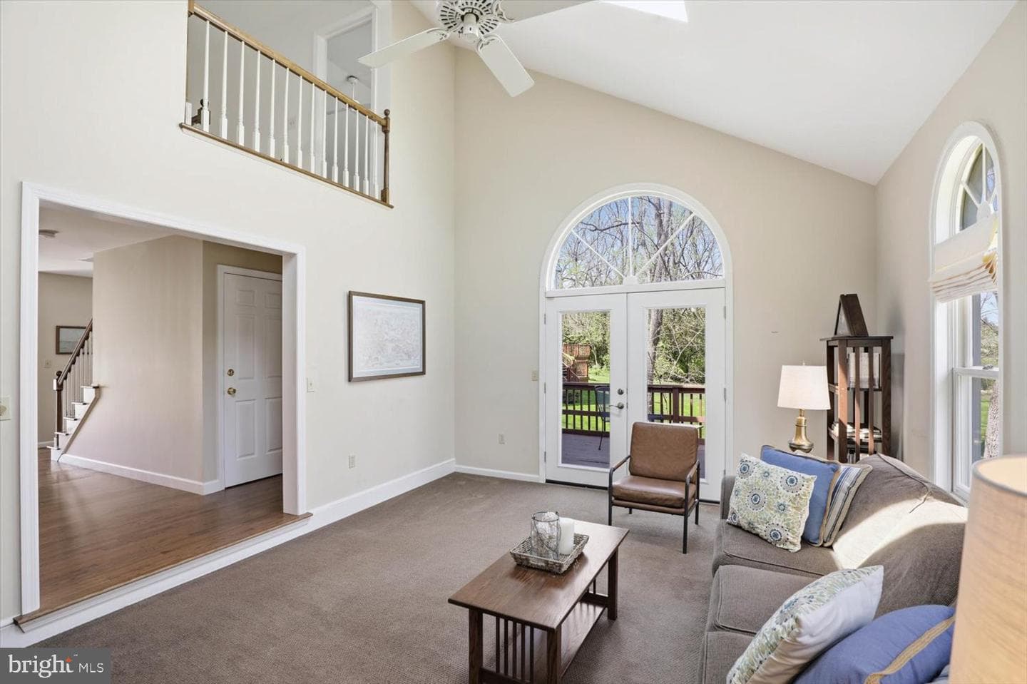 413 Glenbrook Court photo 4