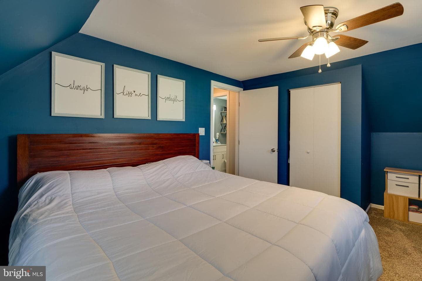 450 Daisy Lane photo 24