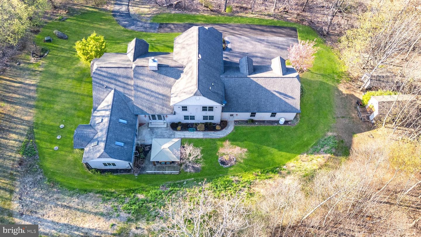 97 Wilson Road photo 57