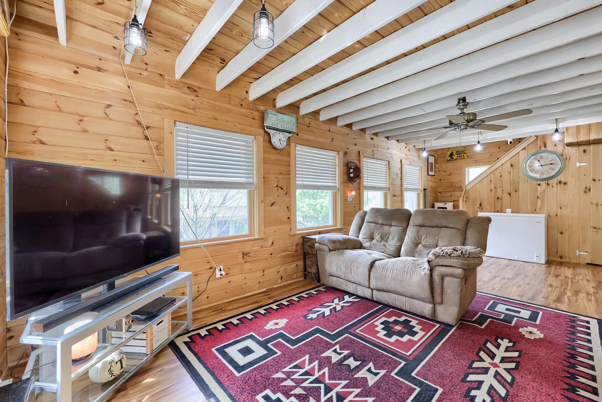 2225 Lake Drive photo 11