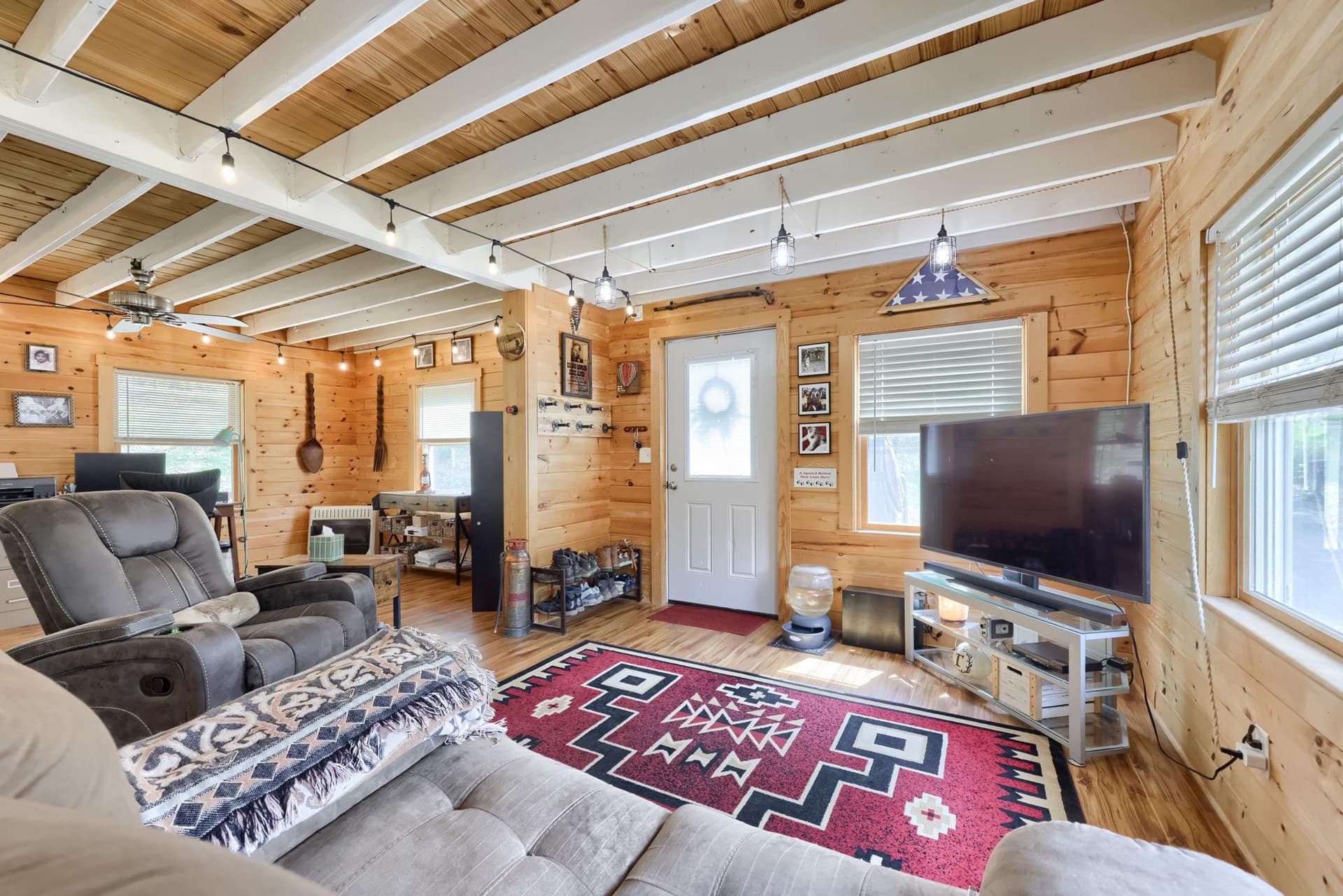 2225 Lake Drive photo 12