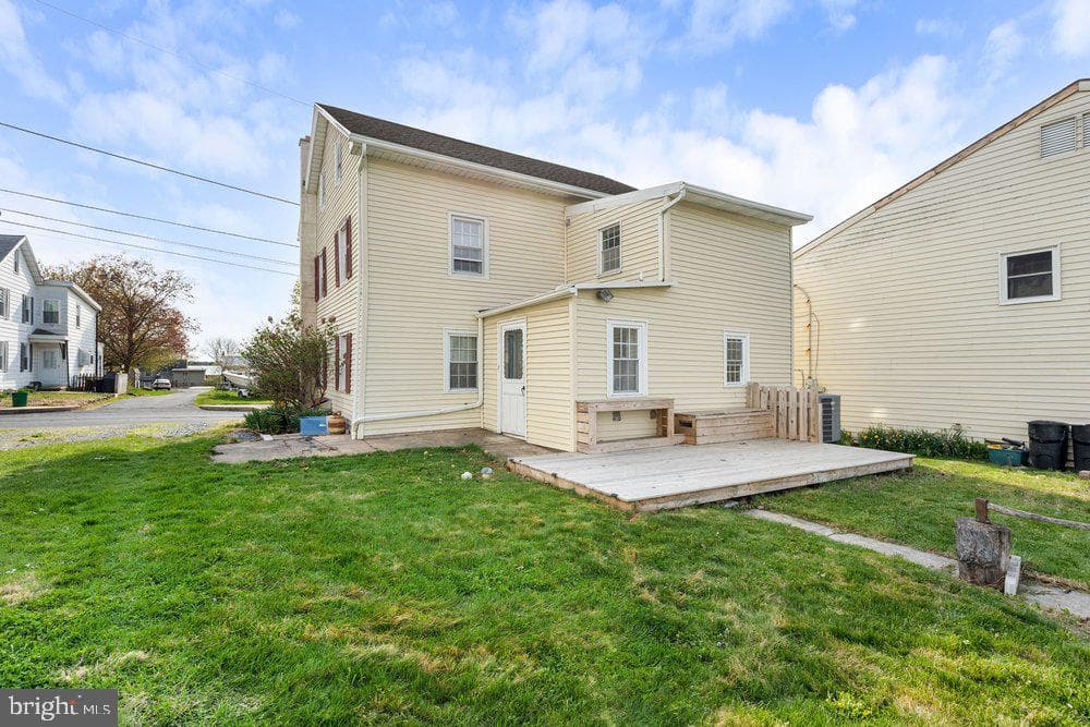 1377 Apple Street photo 28