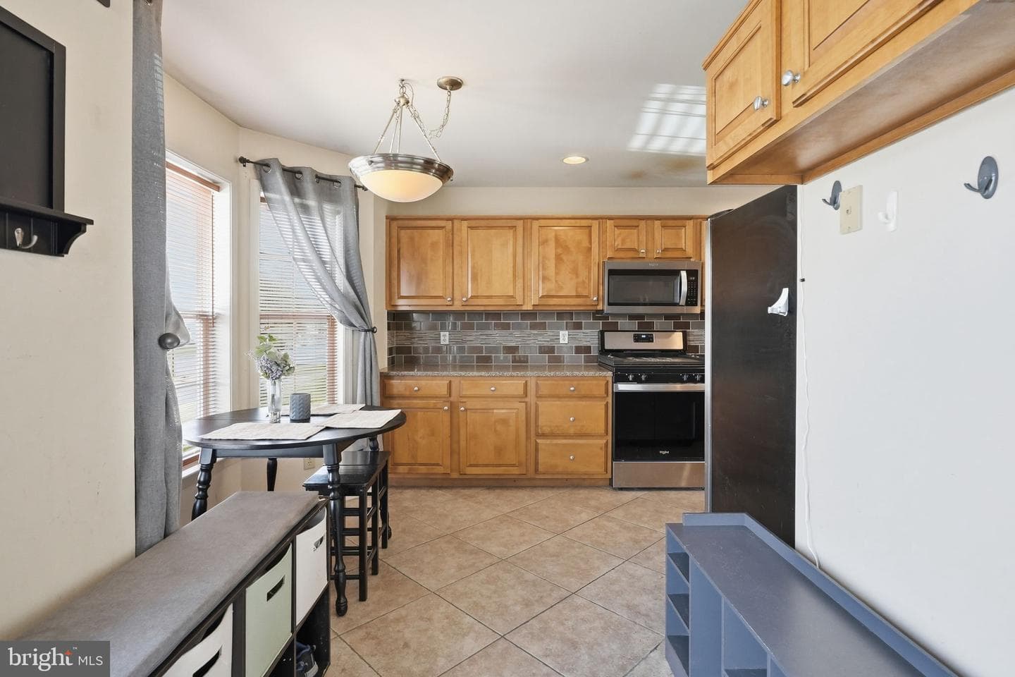 1206 Cobblestone Lane photo 14