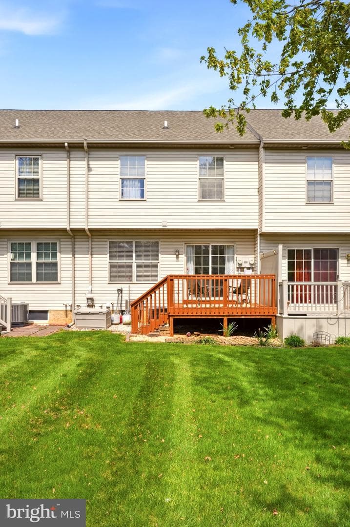 1206 Cobblestone Lane photo 6