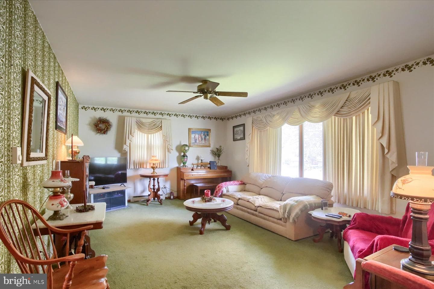 470 N Holly Street photo 7