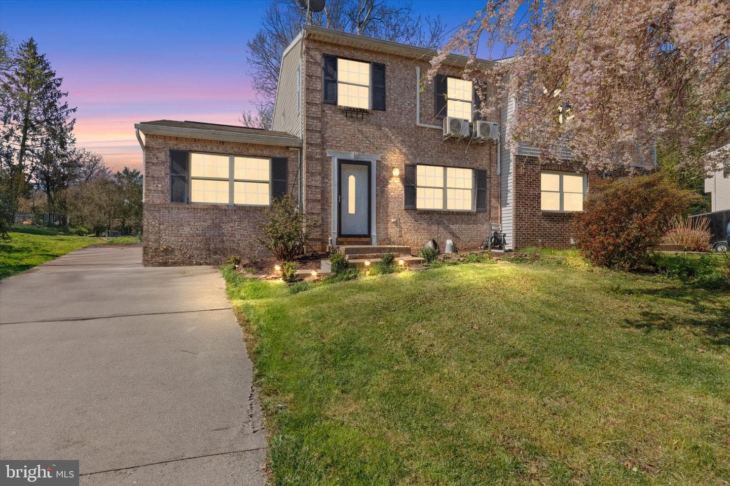 1037 Tom Paine Drive