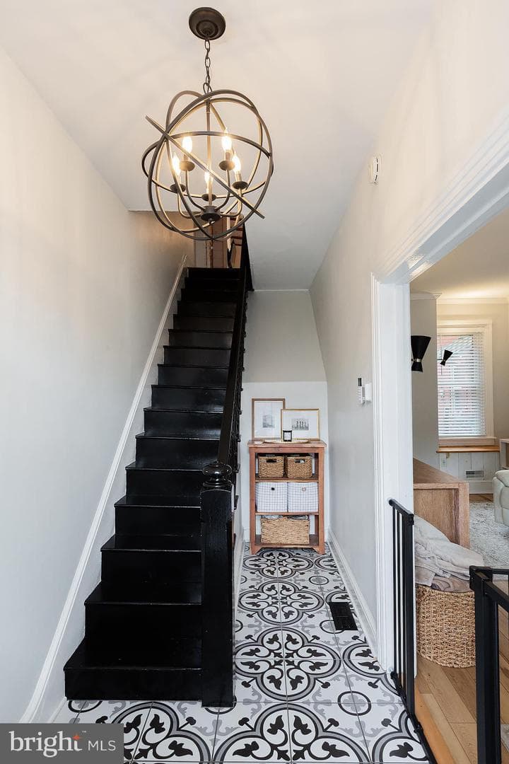 409 W Lemon Street photo 8