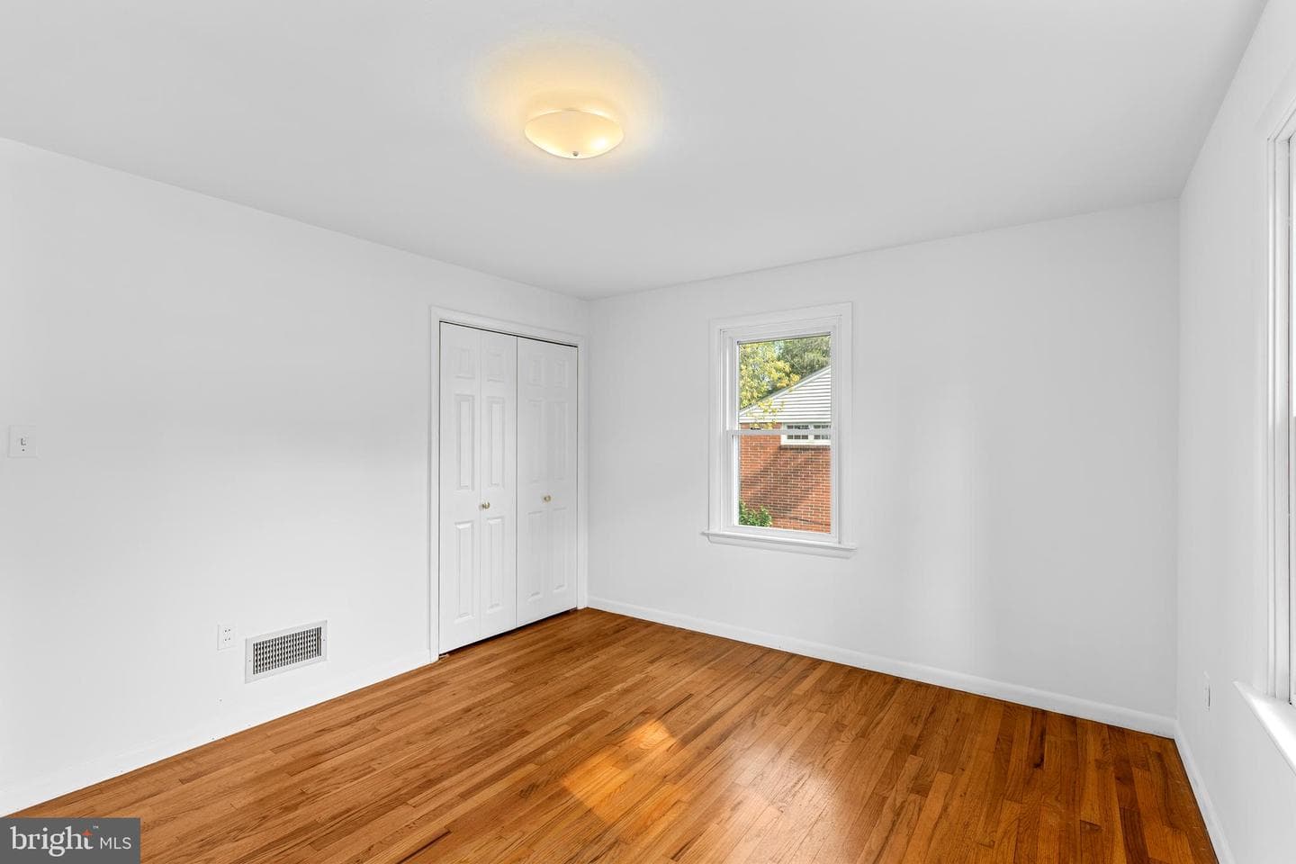 434 Spring Drive photo 11
