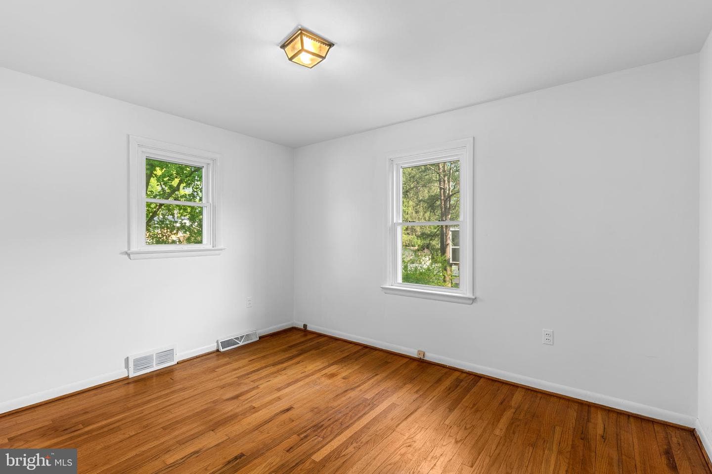 434 Spring Drive photo 12