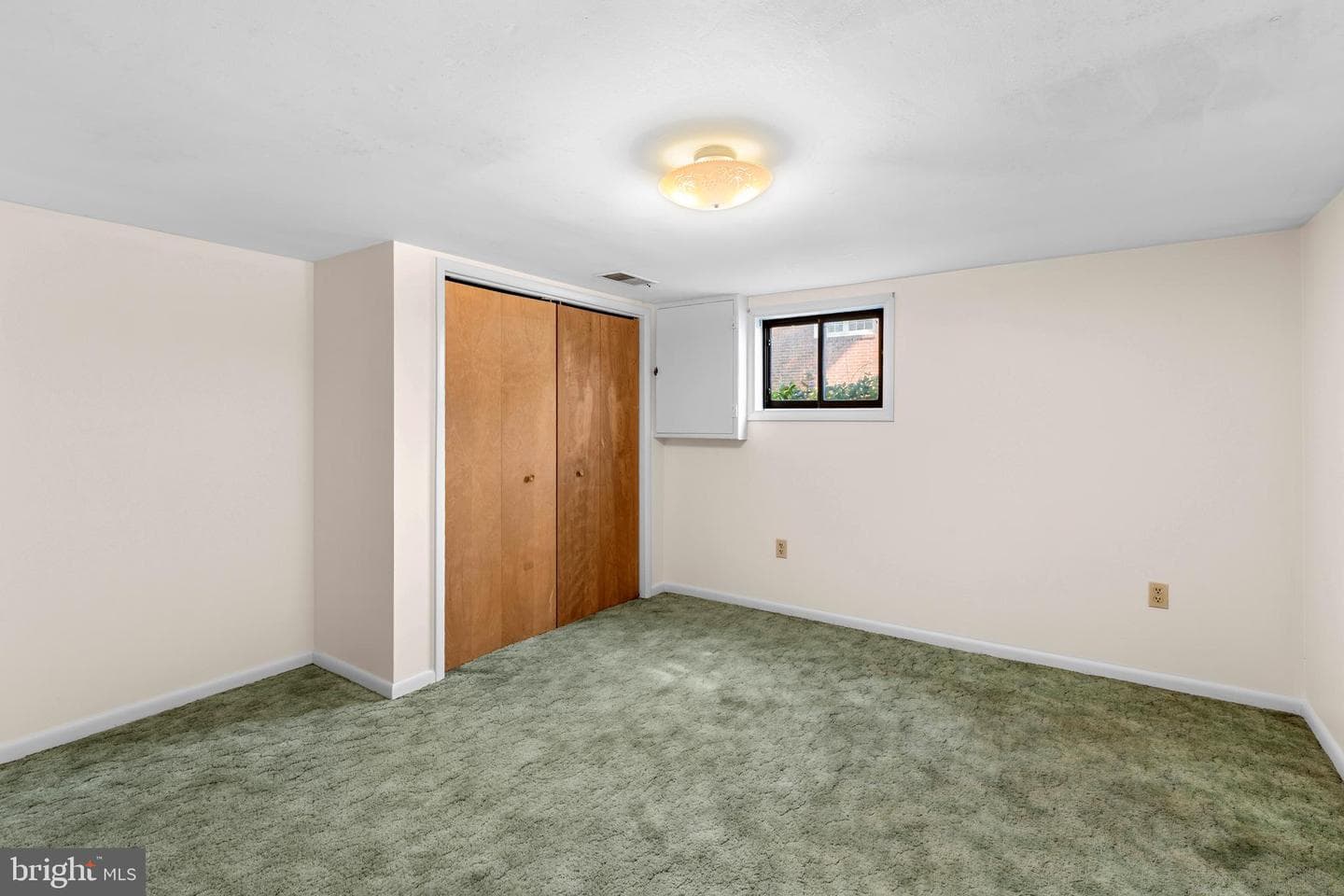 434 Spring Drive photo 27