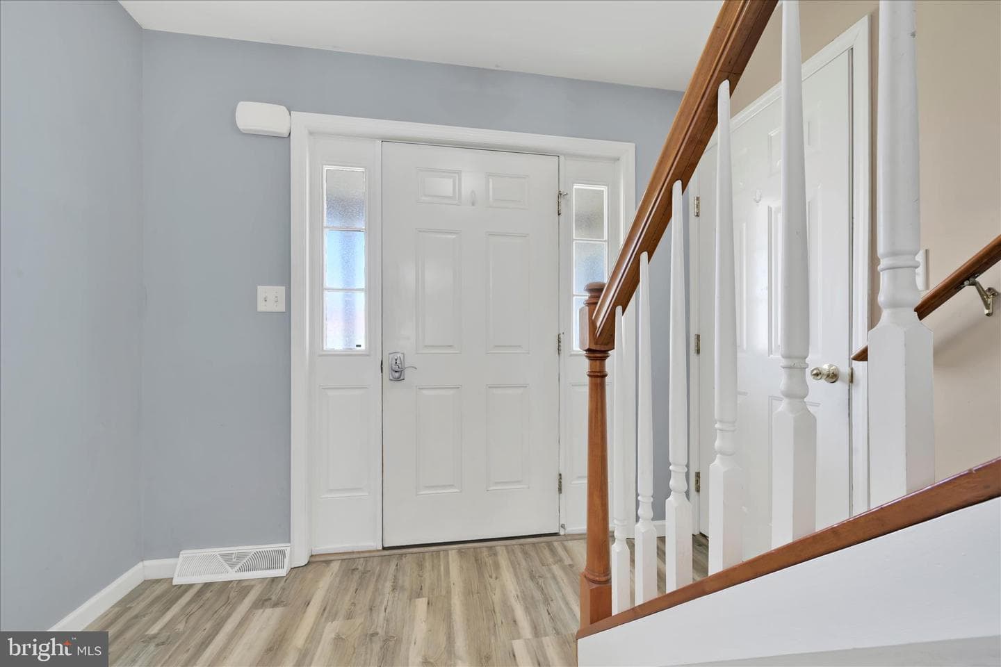 480 Daisy Drive photo 9