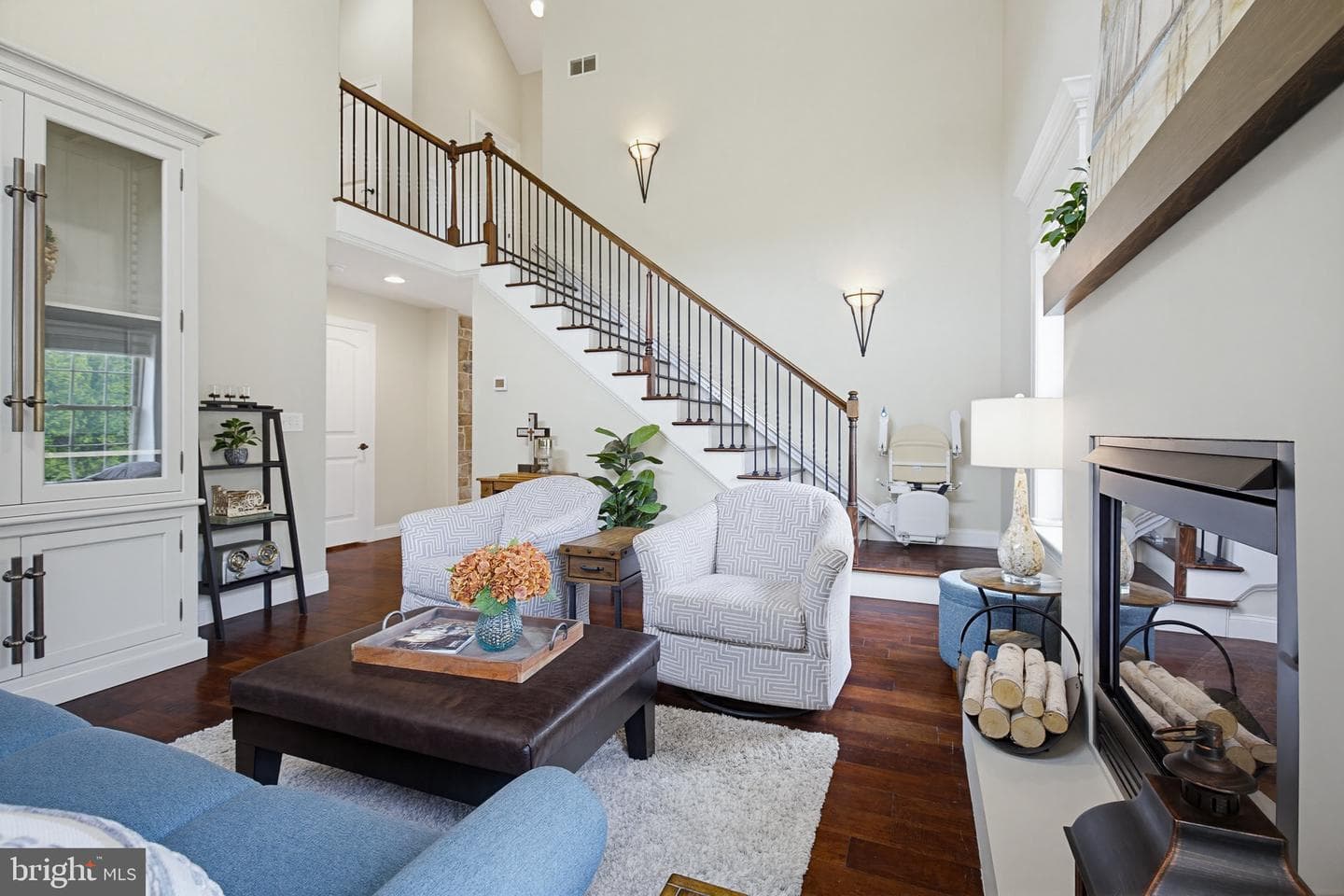 54 Circle Rock Drive photo 5