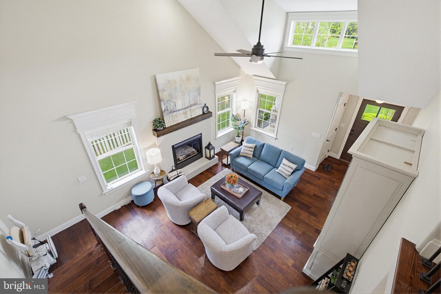 54 Circle Rock Drive photo 8