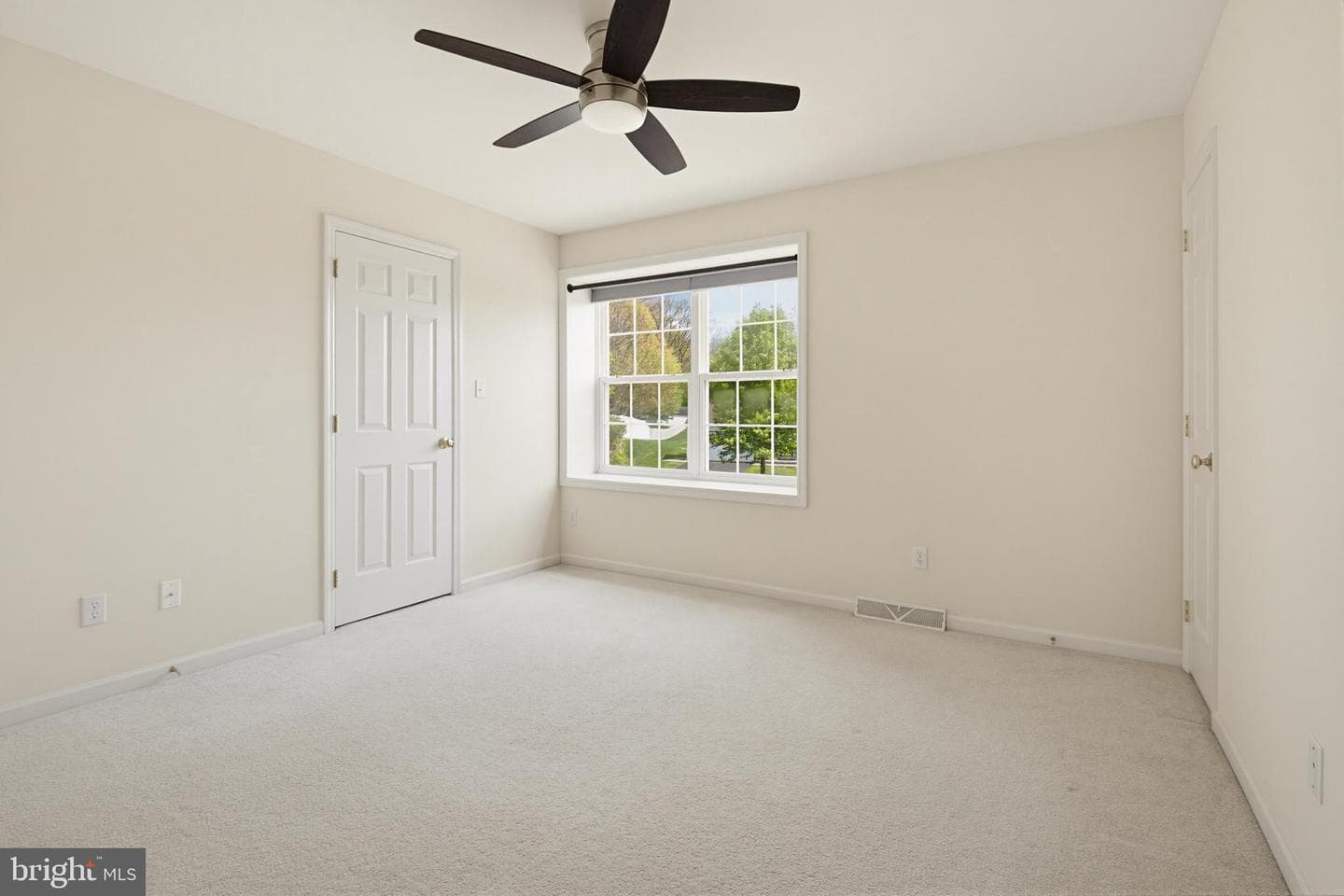 142 Beech Street photo 27