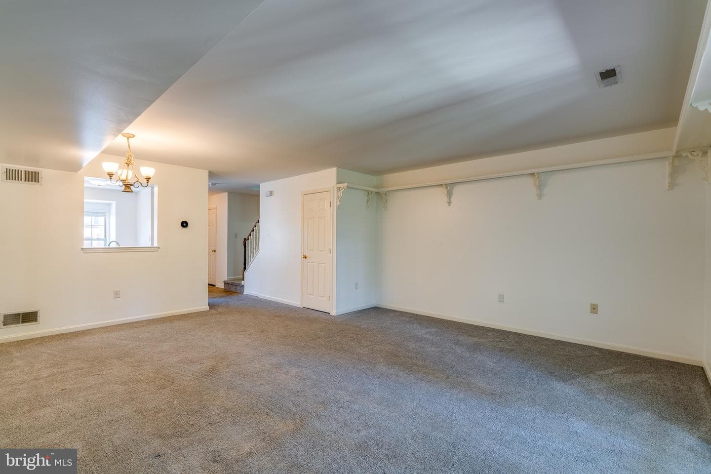 4 Acorn Boulevard photo 14