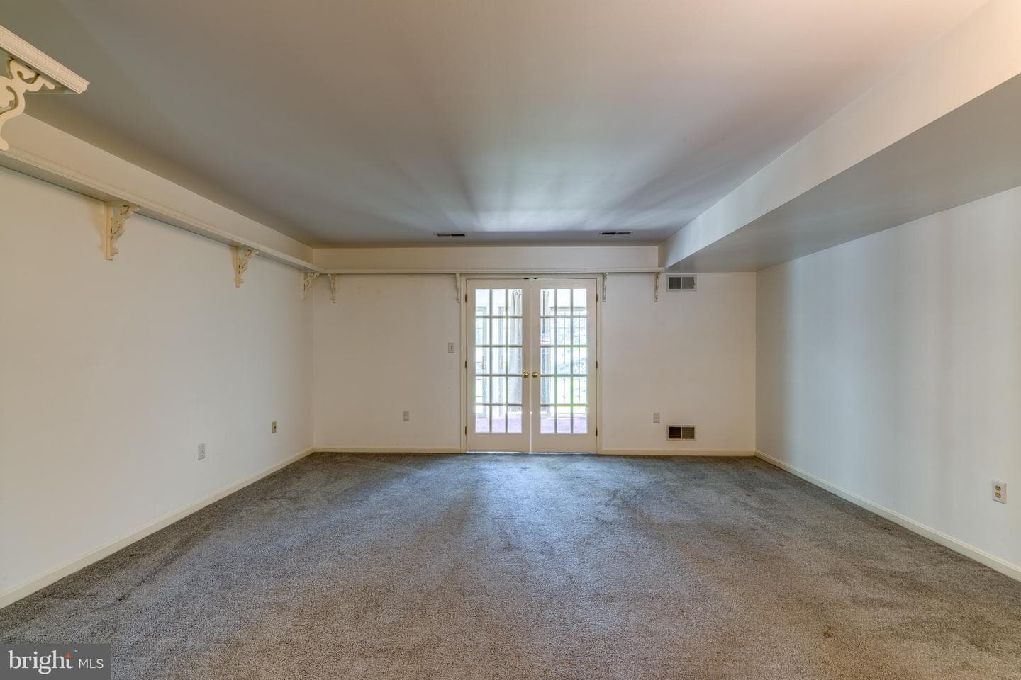 4 Acorn Boulevard photo 16