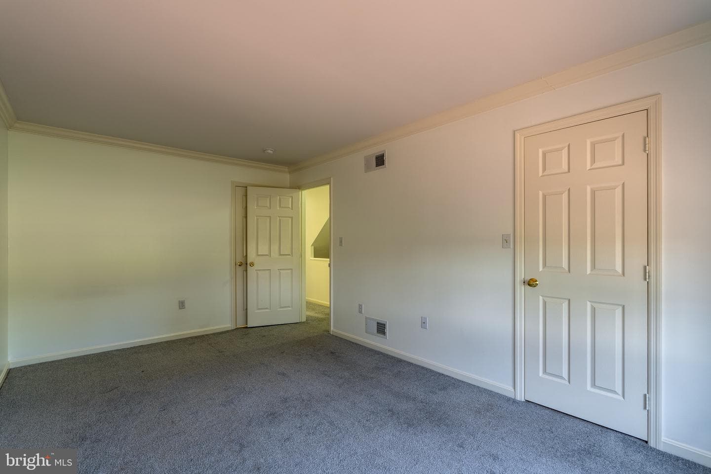 4 Acorn Boulevard photo 22
