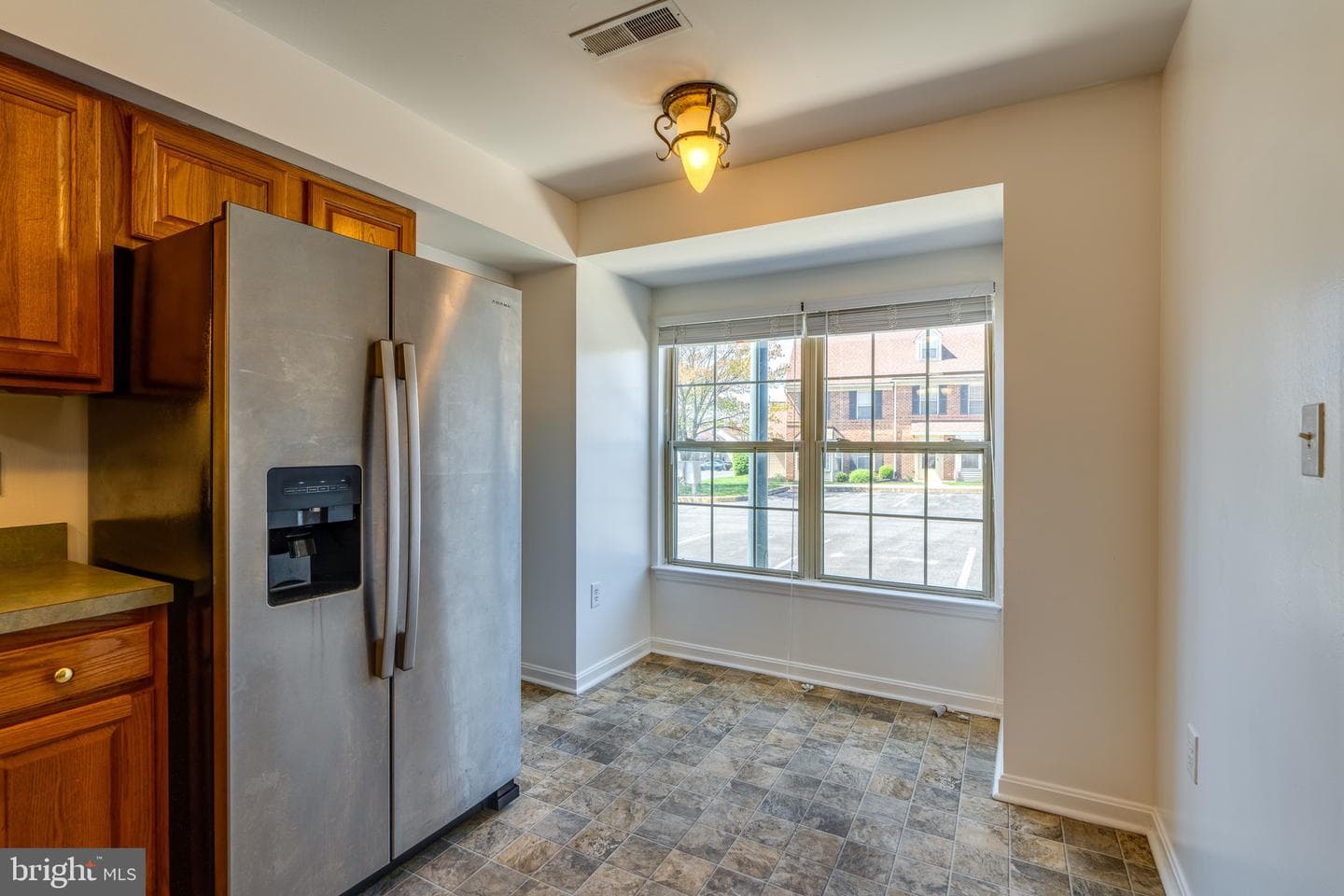 4 Acorn Boulevard photo 7