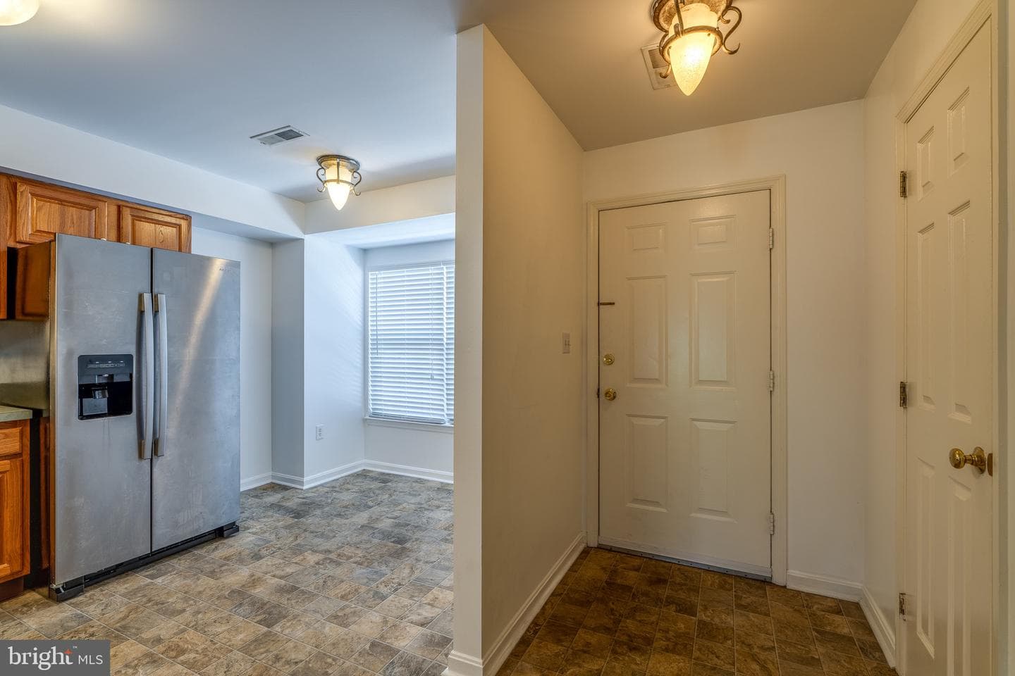 4 Acorn Boulevard photo 9