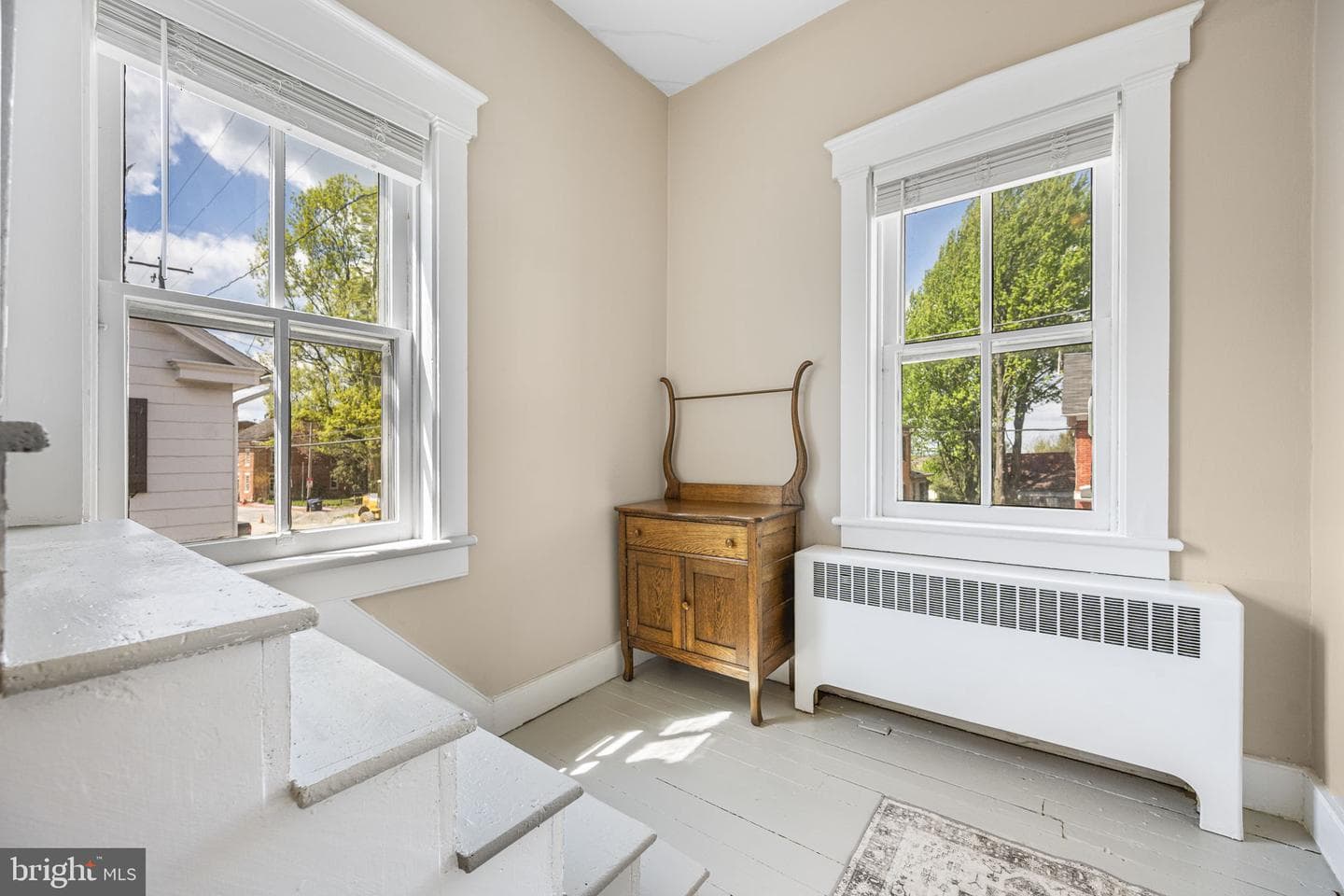 116 E Main Street photo 32