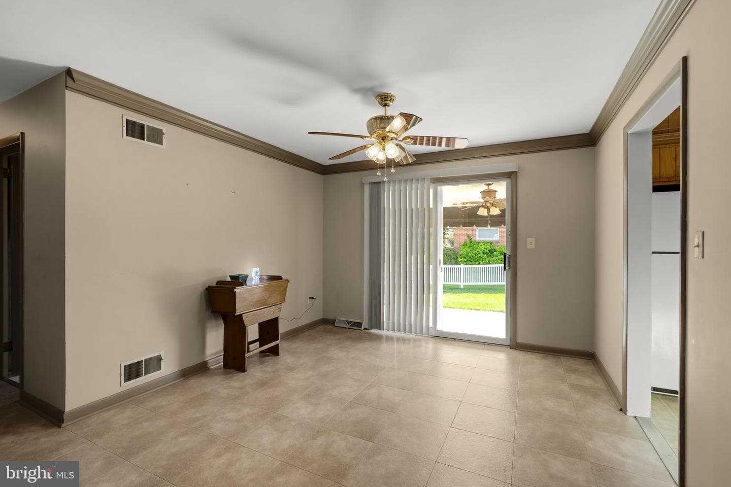 77 Glendale Drive photo 13