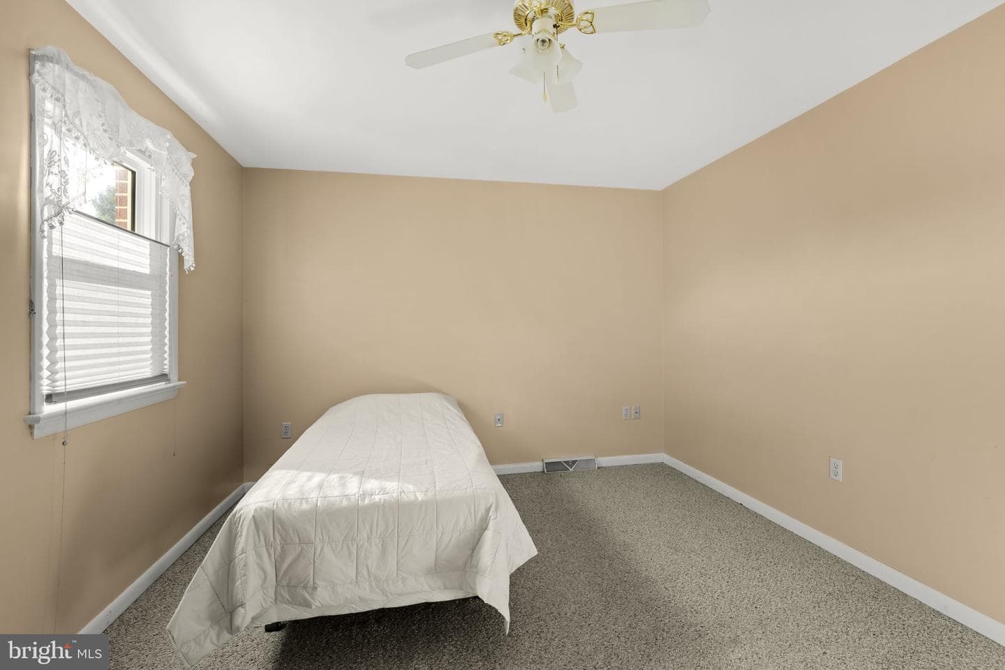 77 Glendale Drive photo 31
