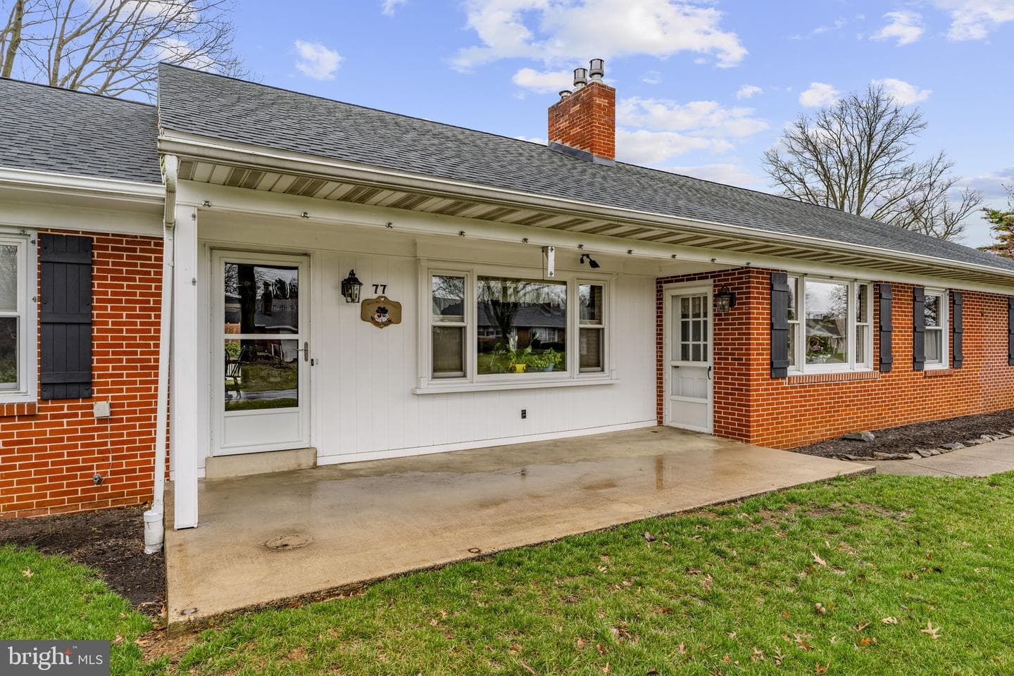 77 Glendale Drive photo 4