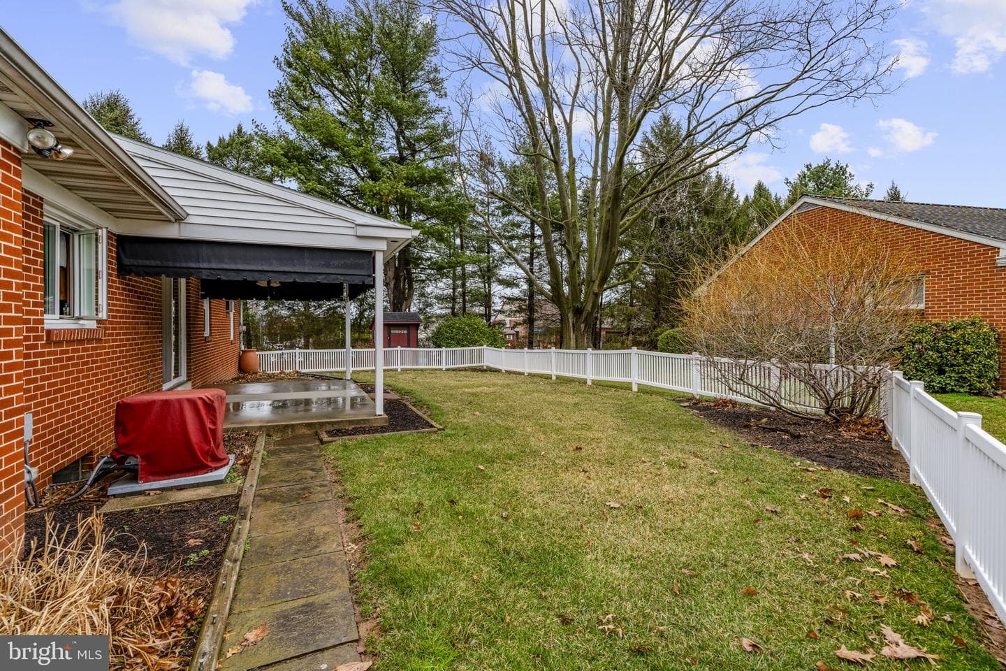 77 Glendale Drive photo 40