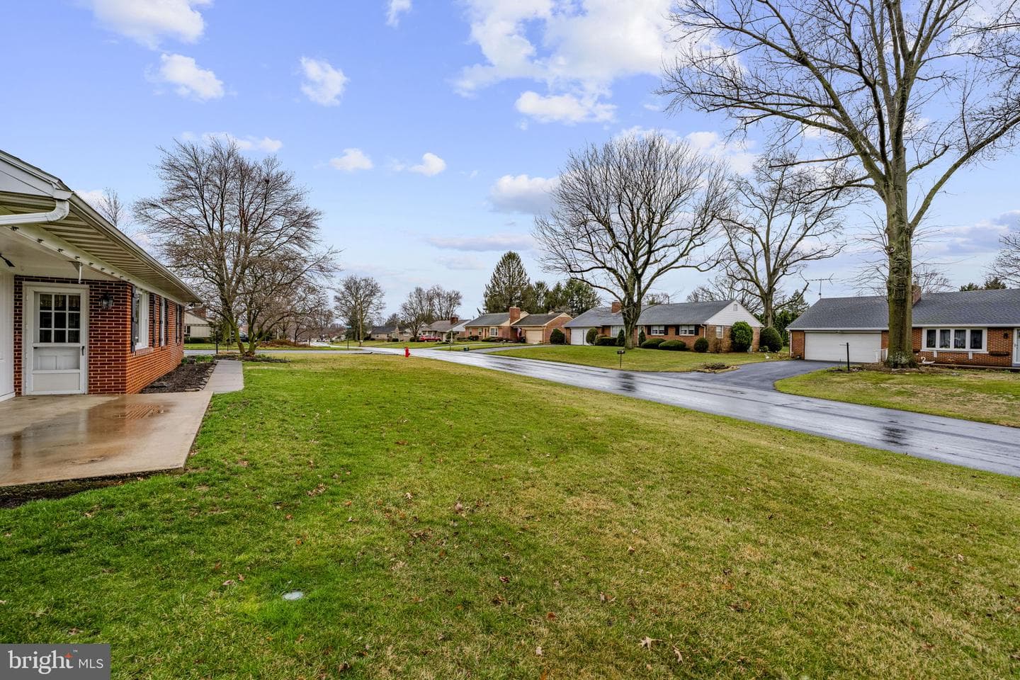77 Glendale Drive photo 42