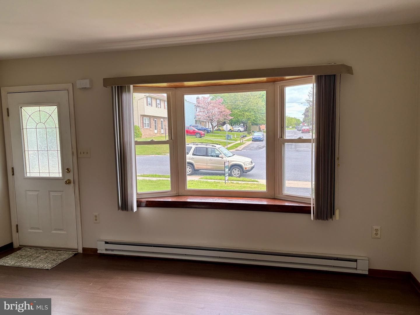467 S Plum Street photo 8