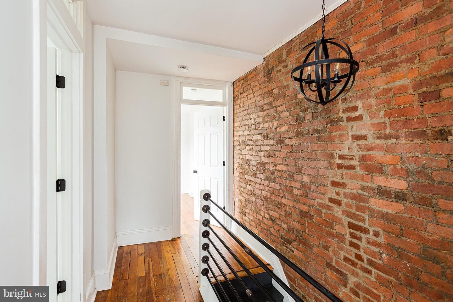 138 Laurel Street photo 22