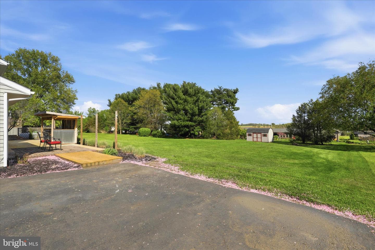22 Hillcrest Drive photo 37
