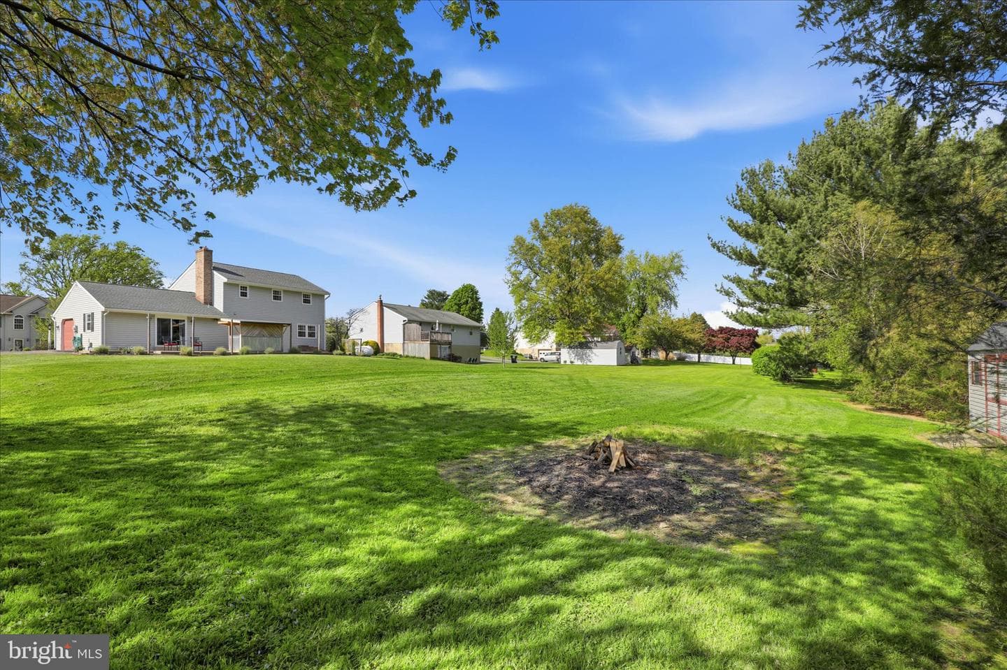 22 Hillcrest Drive photo 42