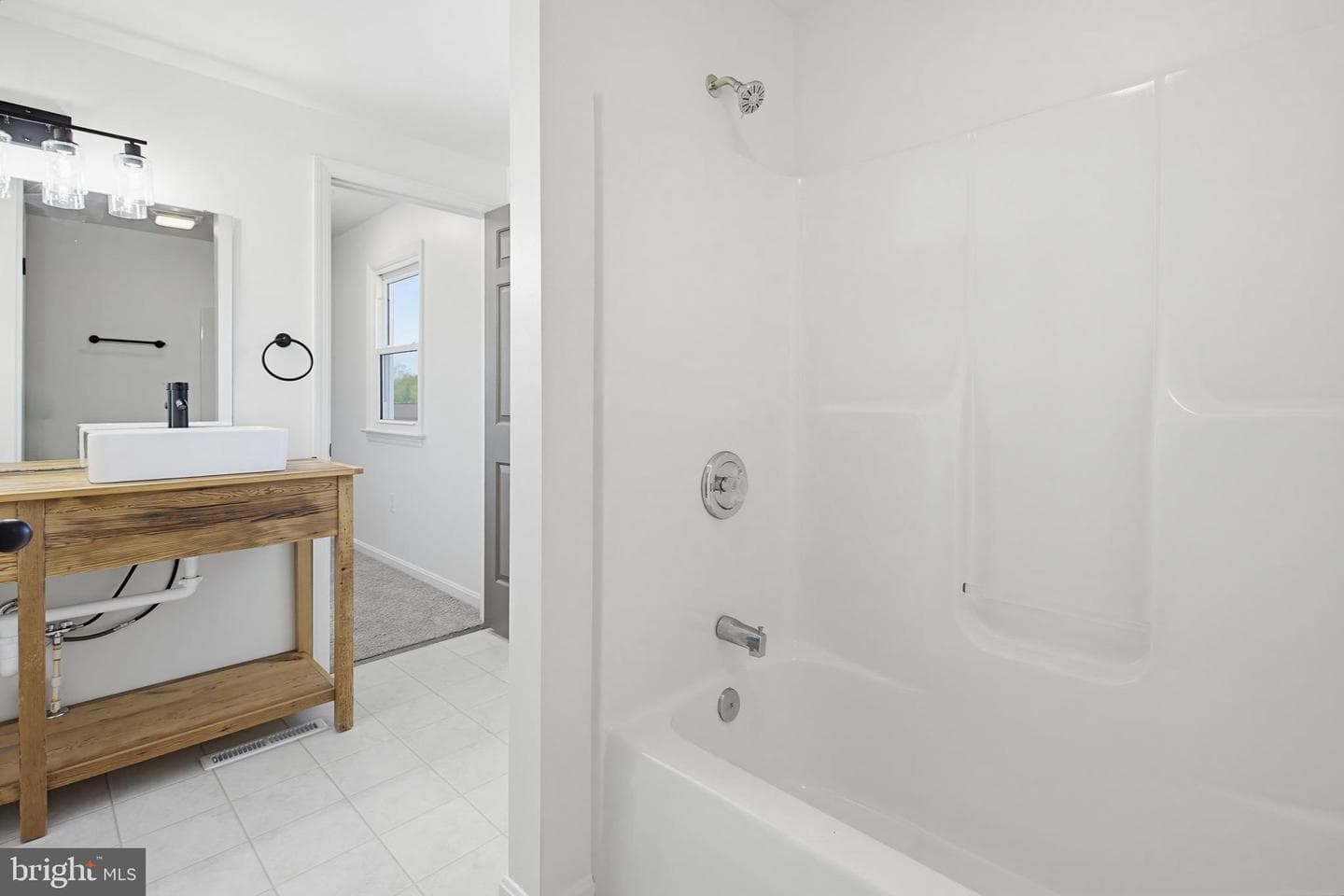 112 Saw Mill Road photo 34