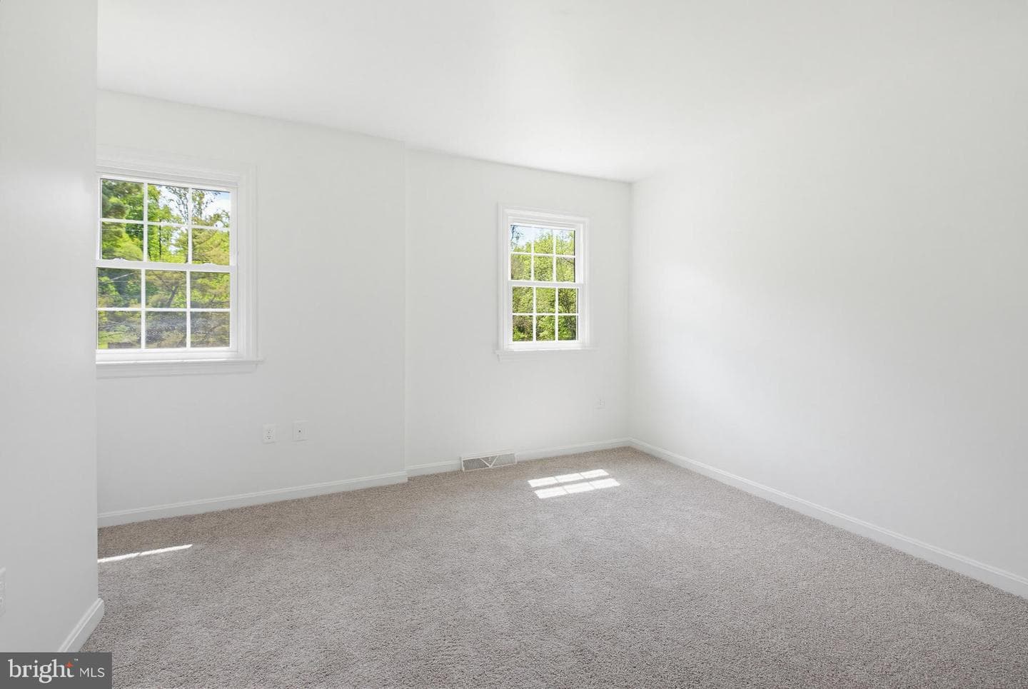 112 Saw Mill Road photo 37