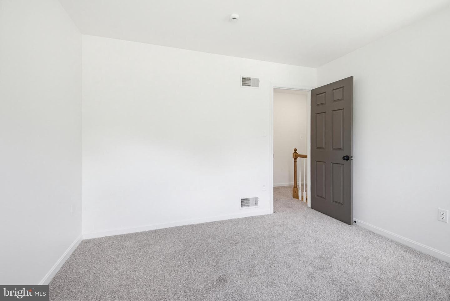 112 Saw Mill Road photo 38