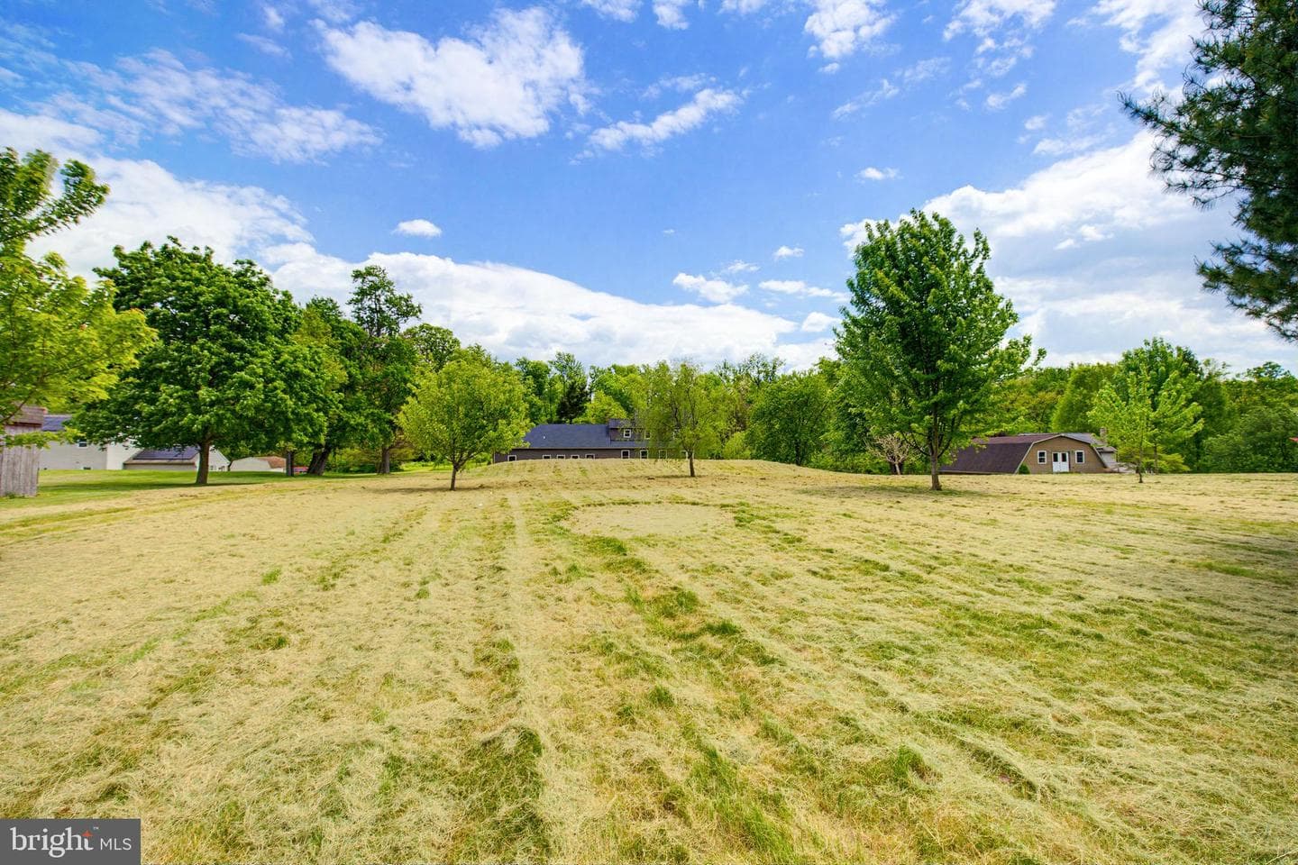 112 Saw Mill Road photo 51