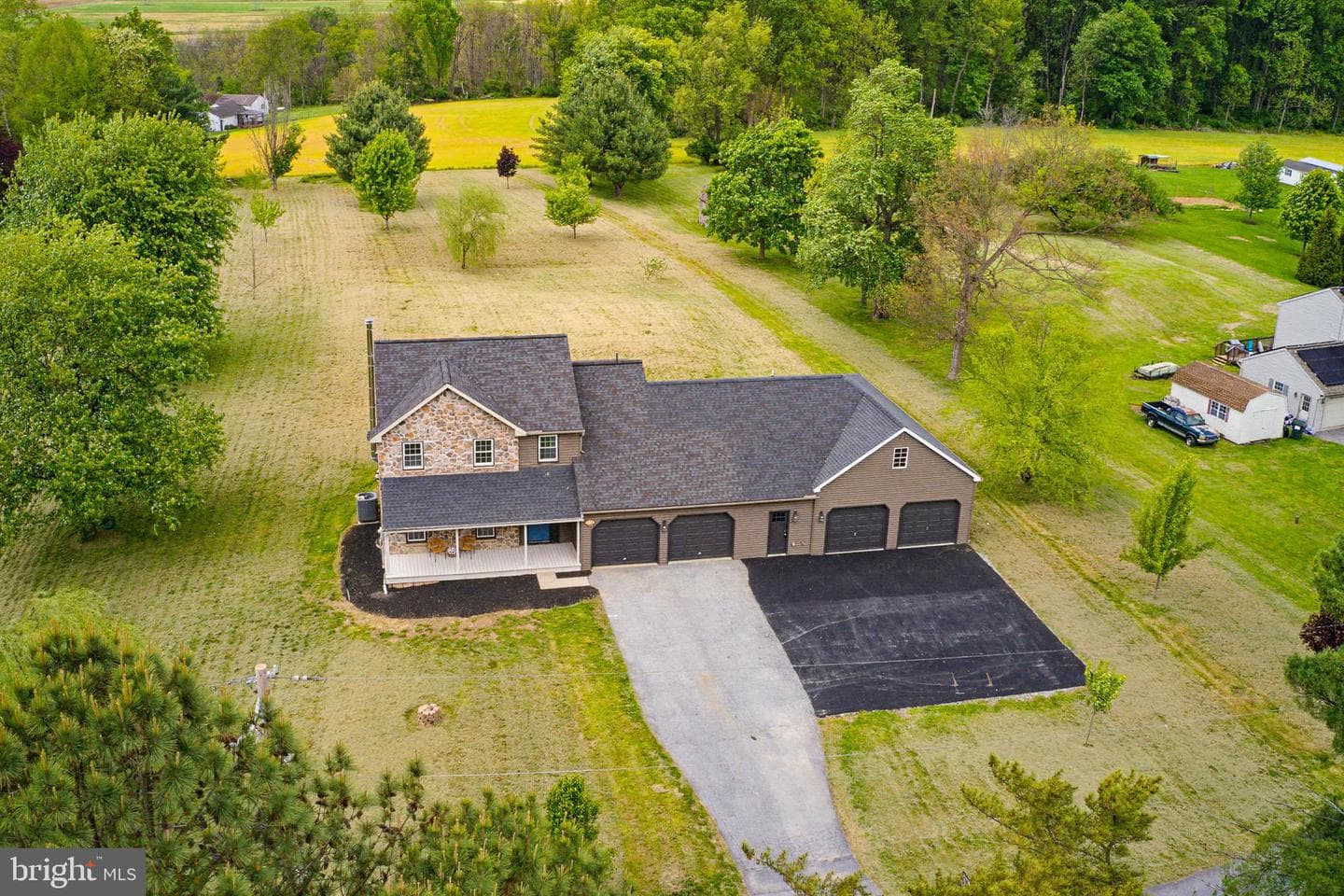112 Saw Mill Road photo 53